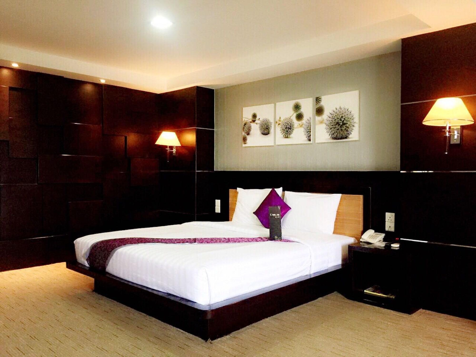 89 Hotel Batam Exteriér fotografie